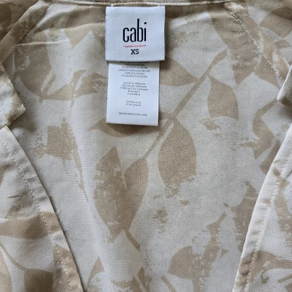 Cabi Couplet Beige & White Floral Puff Sleeve Blouse Top Size XS Small - Picture 5 of 8